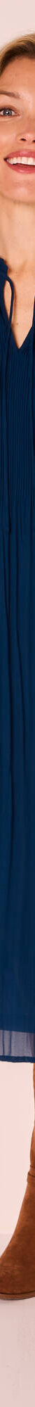 Robe unie mi longue, voile plissé (bleu nuit) Robe unie mi longue, voile plissé (bleu nuit)